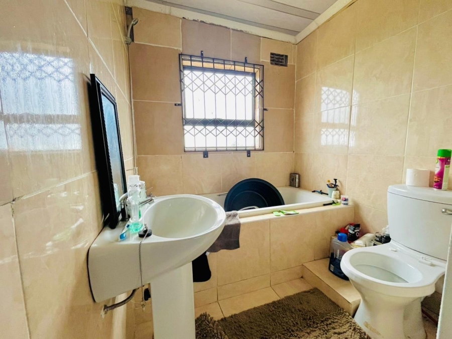 2 Bedroom Property for Sale in Mdantsane Eastern Cape